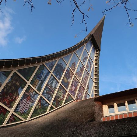 6P Hotspot Wifi Near Poppodium013 And City Center Tilburg Esterno foto